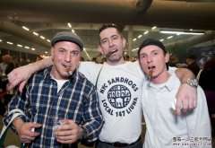 纽约BIG SMOKING的雪茄夜，汤姆博韦-左，和帕特里