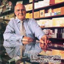 Desmond Sautter, seen here in a photo from 2001, worked in the cigar industry for 49 years.