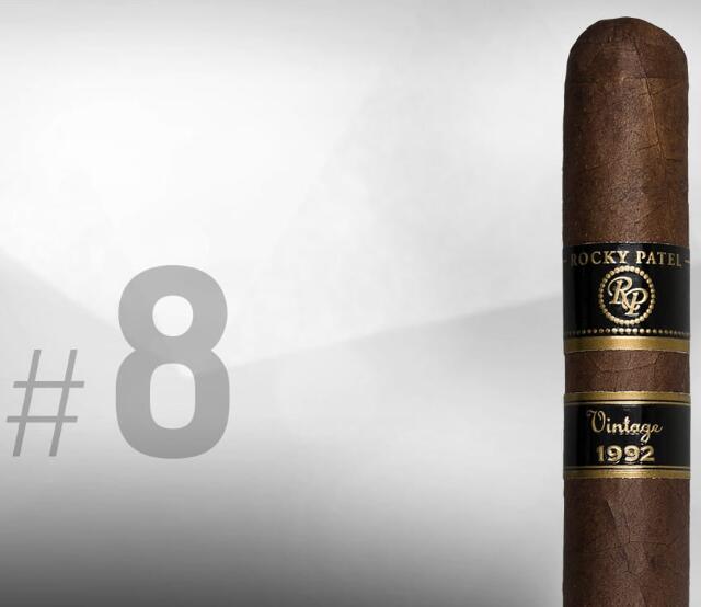 ROCKY PATEL VINTAGE 1992 ROBUSTO Cigar Jorunal 2015雪茄排名TOP25 NO.6 洛基·帕特尔 (ROCKY PATEL) 1992年份 罗布图
