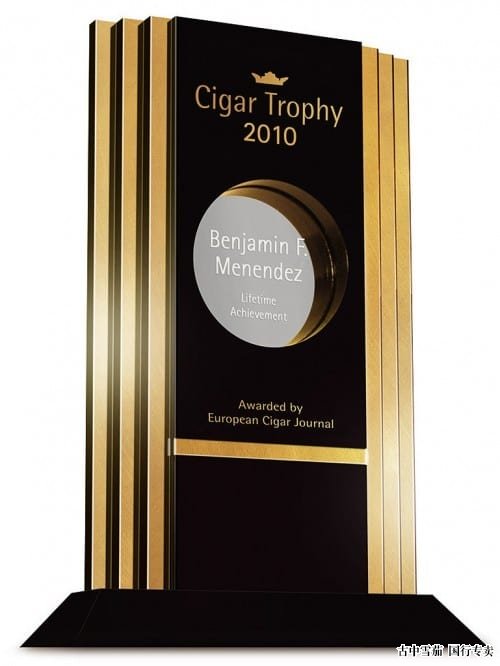 本杰明·梅嫩德斯雪茄杂志终身成就奖欧洲法院奖杯 2010