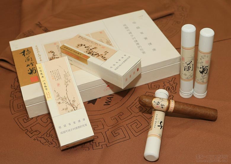 王冠 梅兰竹菊